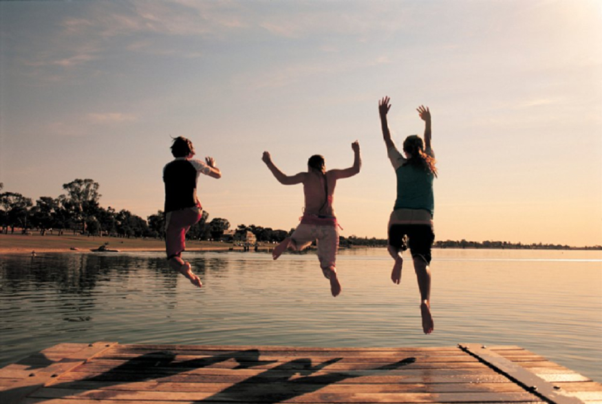 [사진 6] 부킹닷컴 2022년 7대 여행 트렌드 발표 - Yes, 긍정의 힘.jpg