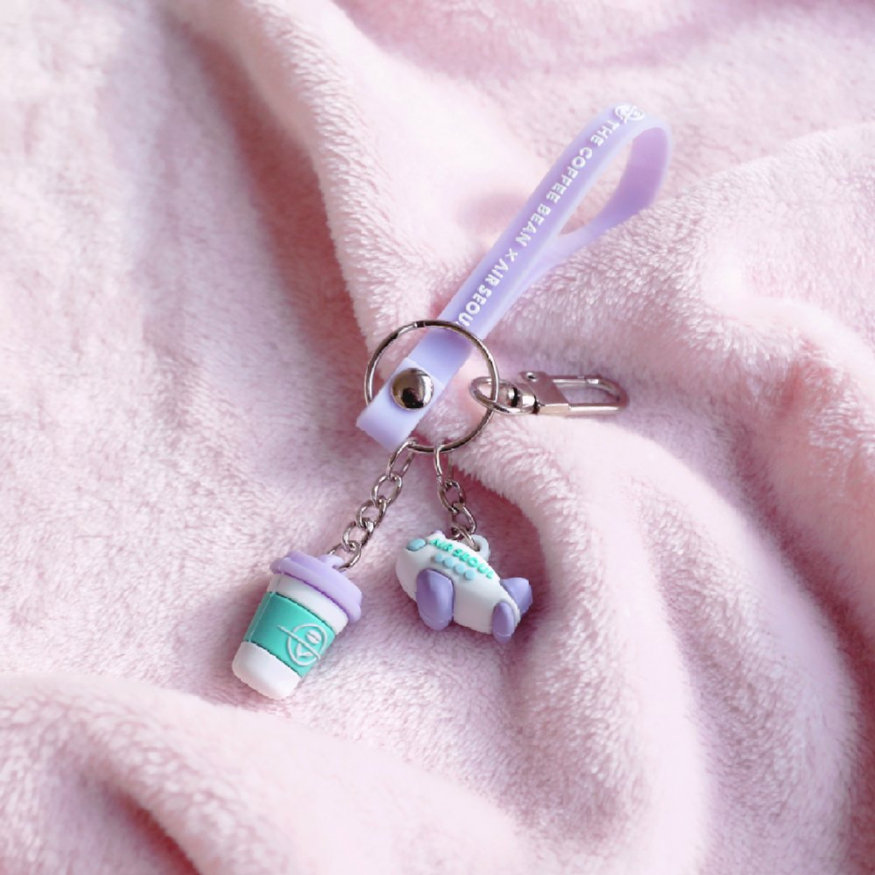 사진2. 에어서울 X 커피빈 키링 사진.jpeg