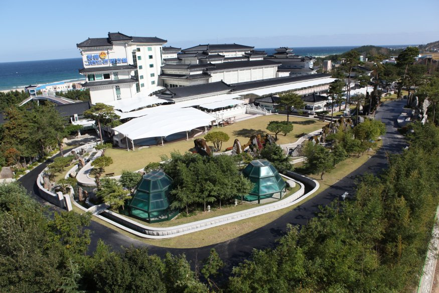 [한국관광공사] 사진1. 강원동해_동해보양온천컨벤션호텔.JPG