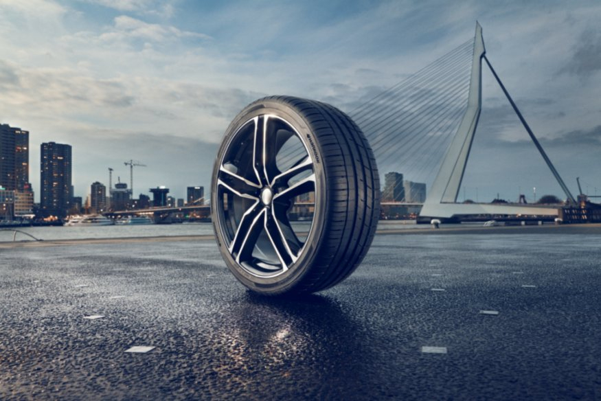 [사진자료2] 한국타이어 초고성능 SUV용 타이어 '벤투스 S1 에보3 SUV'.jpg