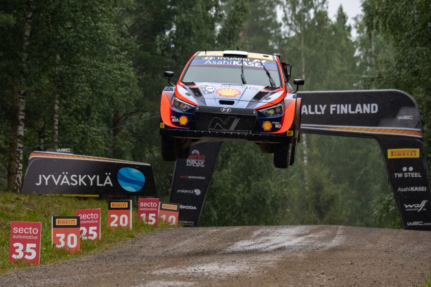 220808 현대자동차 월드랠리팀, WRC 핀란드 랠리 우승 (2).jpg