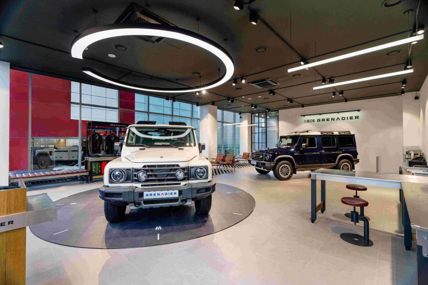 [크기변환]사진 2_이네오스 그레나디어 서울 쇼룸 내부 전경.jpg